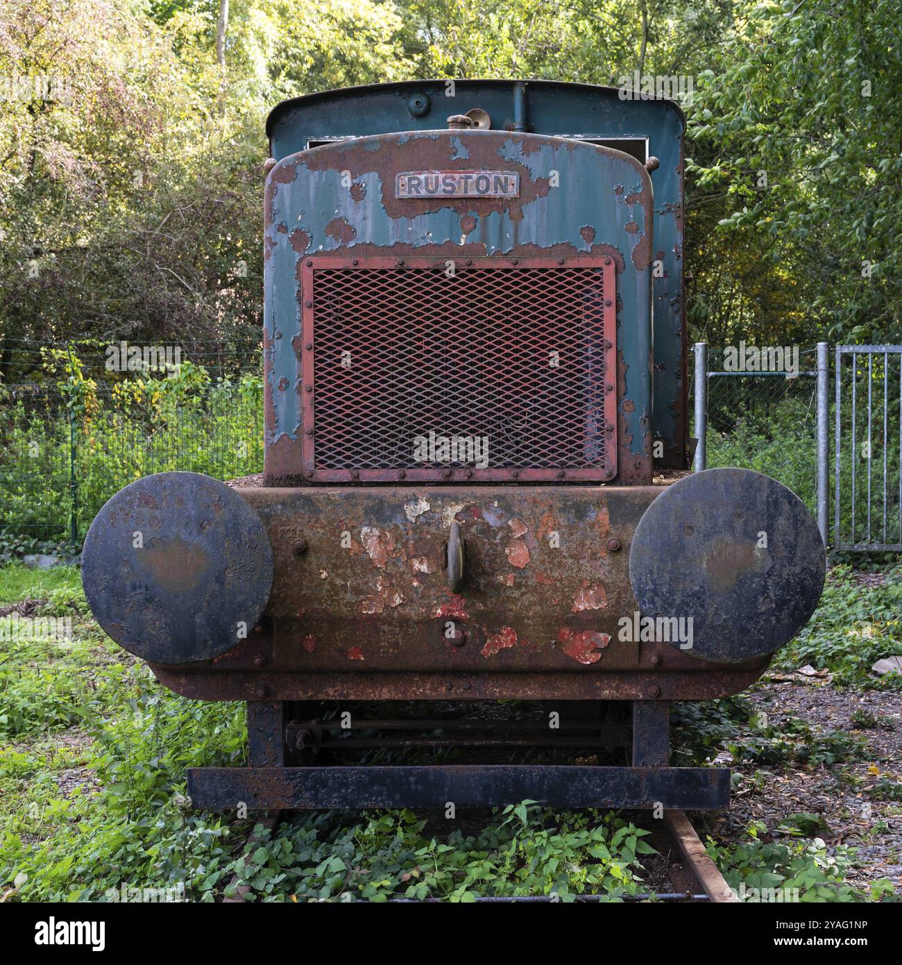 Asse, Brabant flamand, Belgique, 10 08 2022, dos rouillé d'un vieux ...
