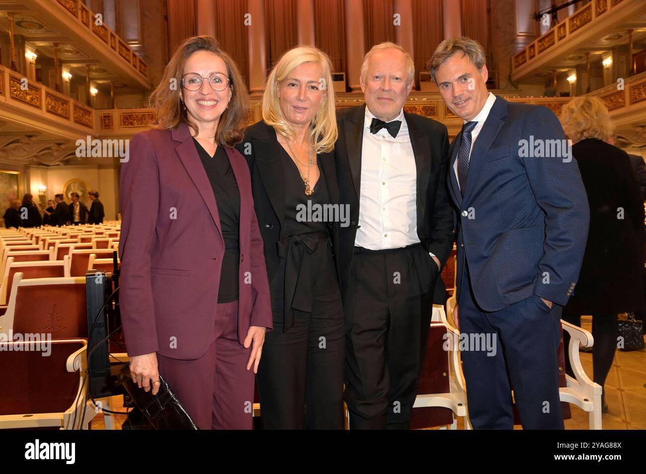 Elke Bruck, Judith Milberg, Axel Milberg und Norbert Himmler BEI der Verleihung des Opus Klassik 2024 im Konzerthaus am Gendarmenmarkt. Berlin, 13.10.2024 *** Elke Bruck, Judith Milberg, Axel Milberg et Norbert Himmler à la cérémonie de remise des prix Opus Klassik 2024 au Konzerthaus am Gendarmenmarkt Berlin, 13 10 2024 Foto:XF.xKernx/xFuturexImagex opus2024 4184 Banque D'Images