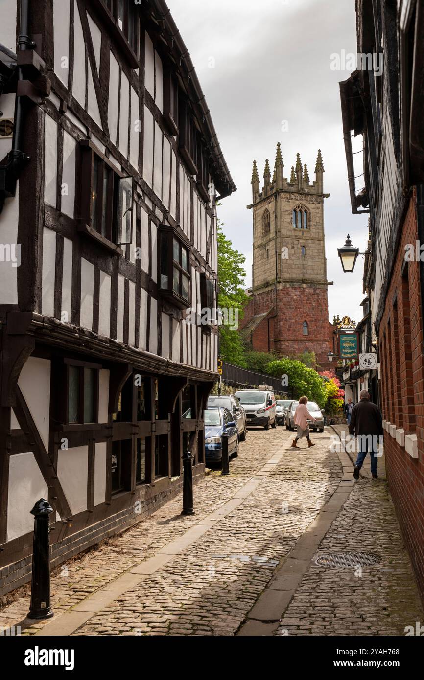 Royaume-Uni, Angleterre, Shropshire, Shrewsbury, Fish Street et St Julian’s Church Banque D'Images