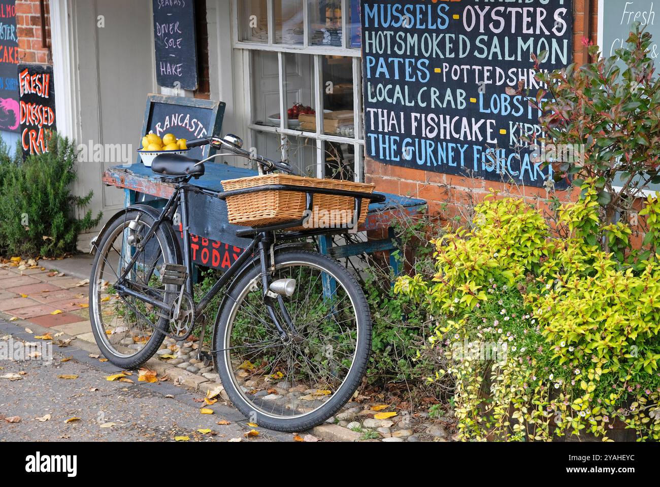 gurney's fish shop, burnham market, norfolk nord, angleterre Banque D'Images