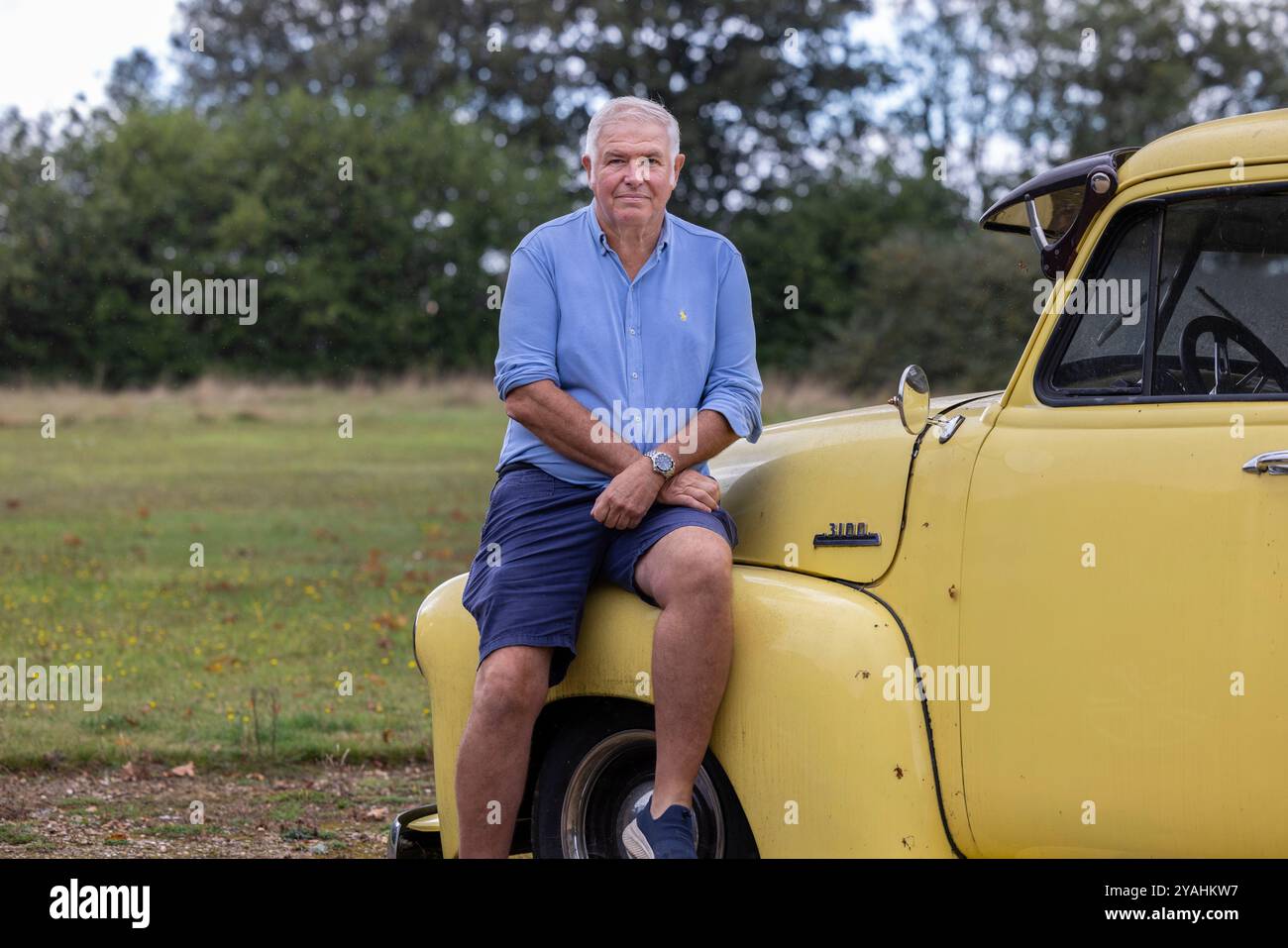 Fraser Duffin, résident local à Roydon, NR Diss, où des pylônes électriques sont prévus pour être érigés le long de la vallée de Waveney obscurcissant sa vue, Norfolk Banque D'Images
