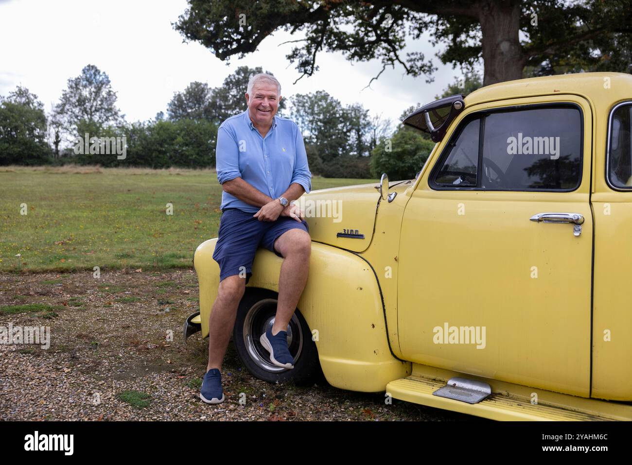 Fraser Duffin, résident local à Roydon, NR Diss, où des pylônes électriques sont prévus pour être érigés le long de la vallée de Waveney obscurcissant sa vue, Norfolk Banque D'Images