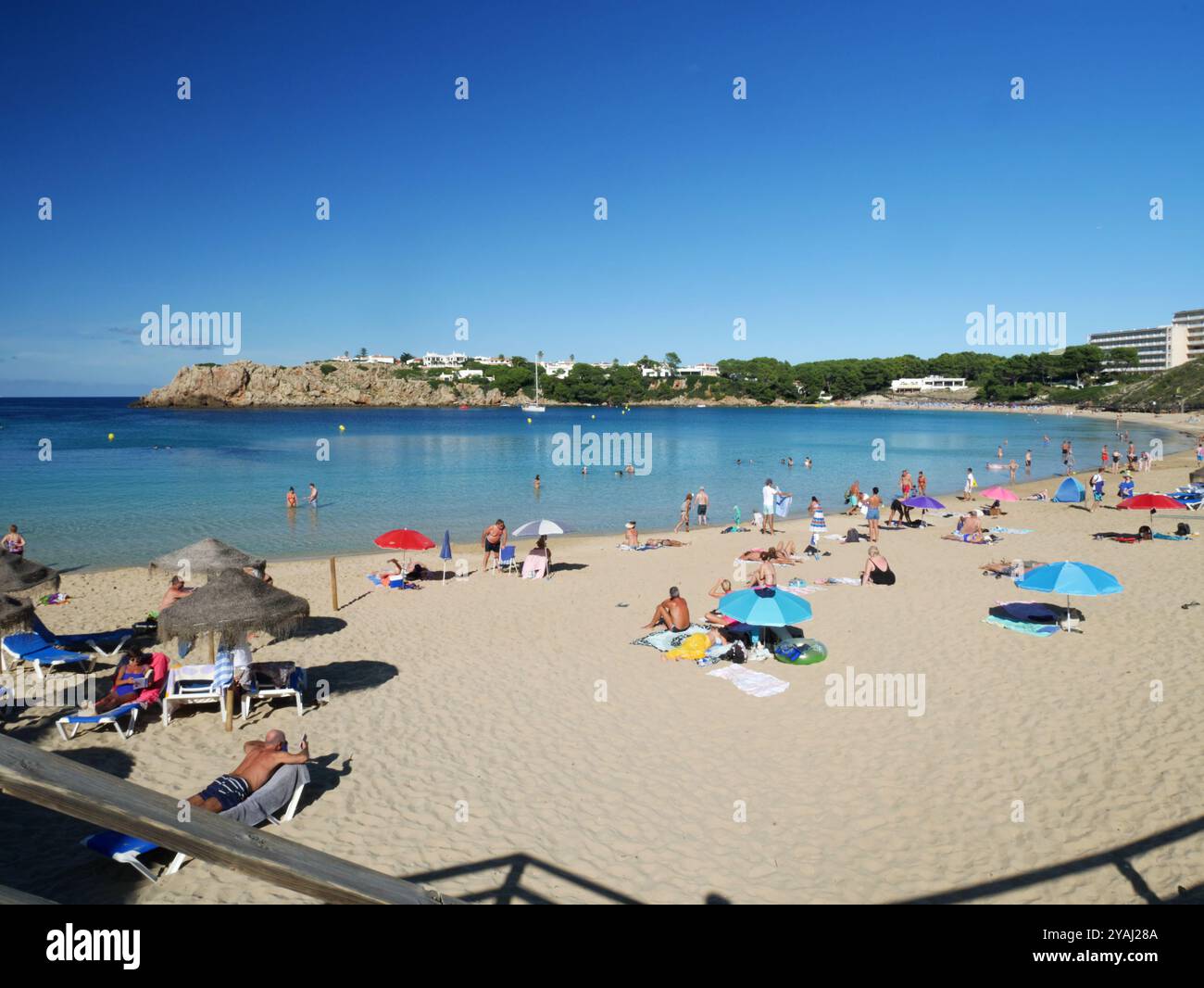 La plage d'Arenal d'en Castell, Minorque, Espagne. Banque D'Images