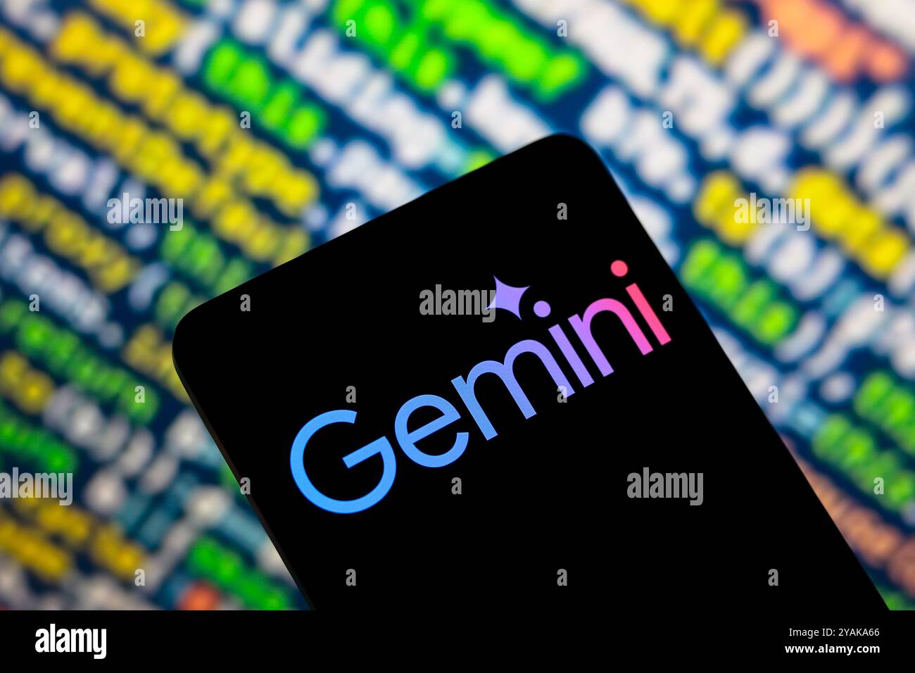 16 juillet 2024, Paraguay. Dans cette illustration photo, le logo Google Gemini est affiché sur l'écran d'un smartphone Banque D'Images