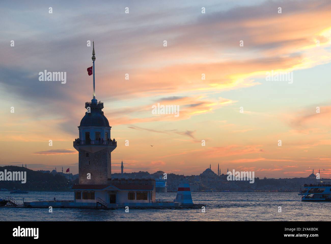 Türkiye, Turquie, Istanbul, Üsküdar, Tour de la jeune fille, Bosphore, Banque D'Images