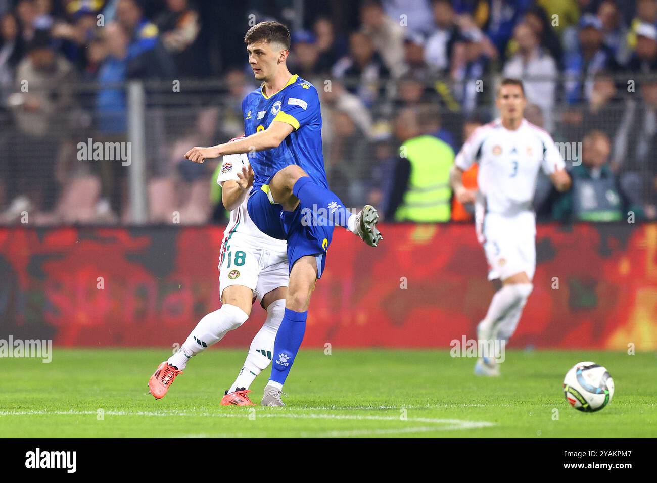 Zenica, Bosnie-Herzégovine. 14 octobre 2024. Benjamin Tahirovic de Bosnie-Herzégovine tourne lors du match du Groupe A3 de l'UEFA entre la Bosnie-Herzégovine et la Hongrie au stade Bilino Polje à Zenica, Bosnie-Herzégovine, le 14 octobre 2024. Photo : Armin Durgut/PIXSELL crédit : Pixsell/Alamy Live News Banque D'Images