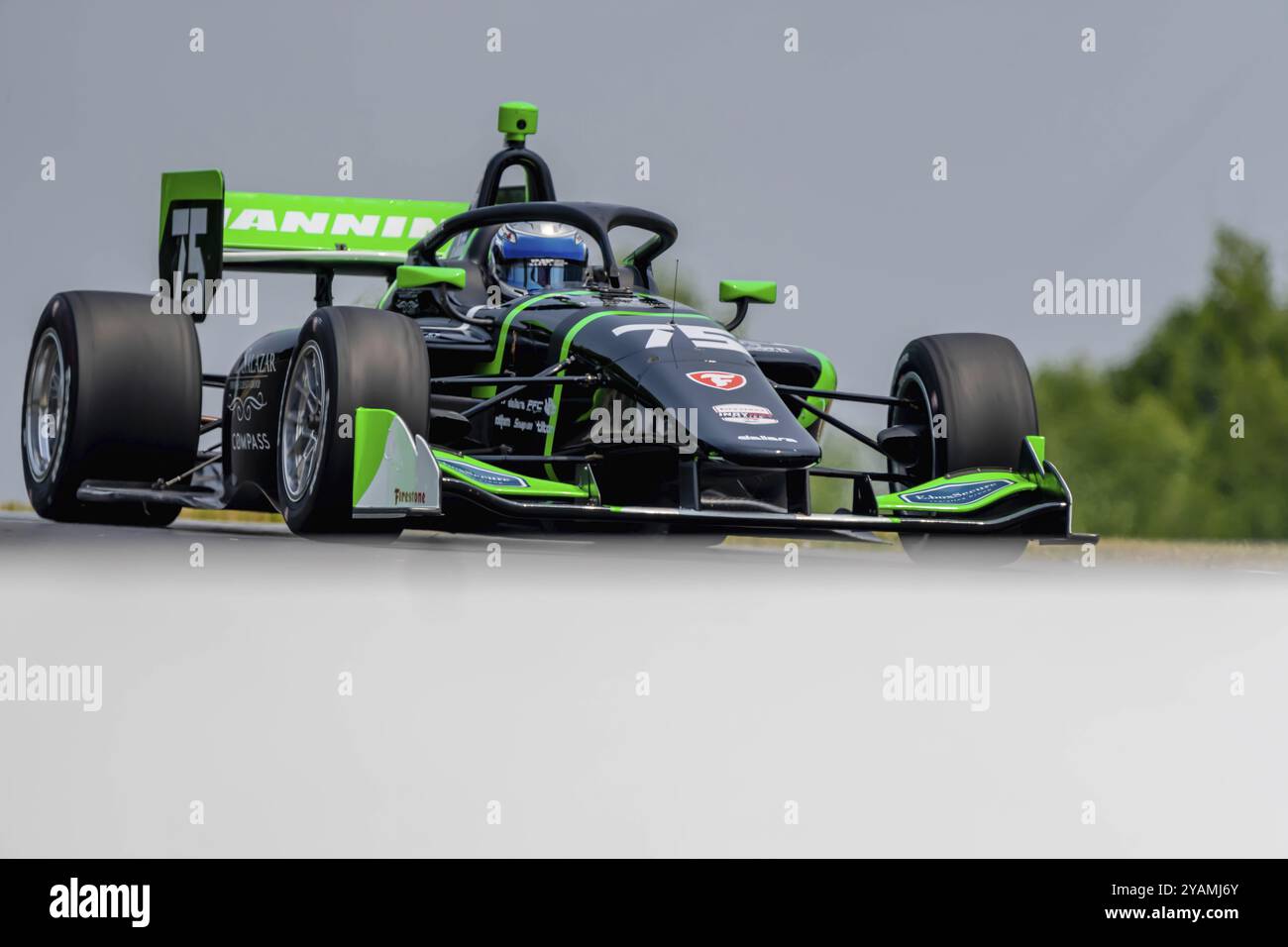 MATTEO NANNINI (75) (R) de Faenza, Italie voyage à travers les virages lors d'un entraînement pour le Grand Prix Sonsio à Road America à Elkhart Lake WI Banque D'Images