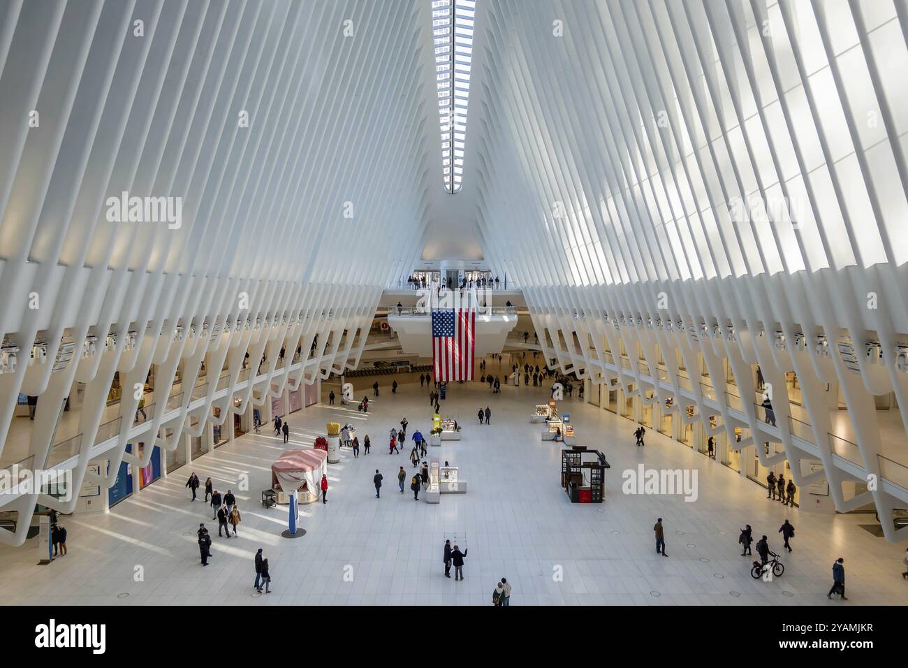 16 janvier 2023, New York, NY, États-Unis : à l'intérieur du bâtiment Oculus One World Trade Center au Westfield World Trade Center Banque D'Images