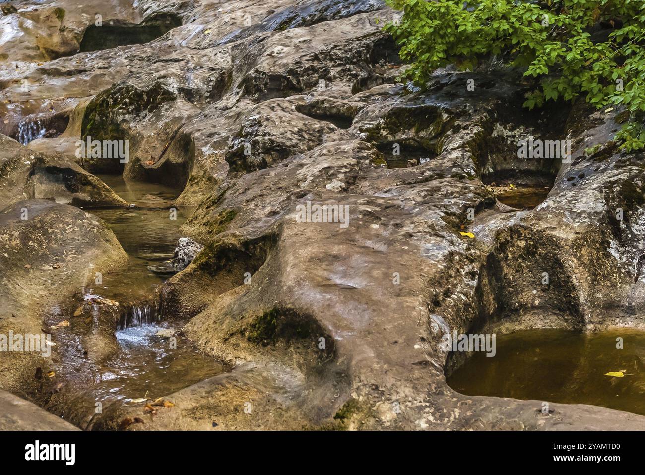 Rivière de montagne dans le Grand Canyon de Crimée, Ukraine, Europe Banque D'Images