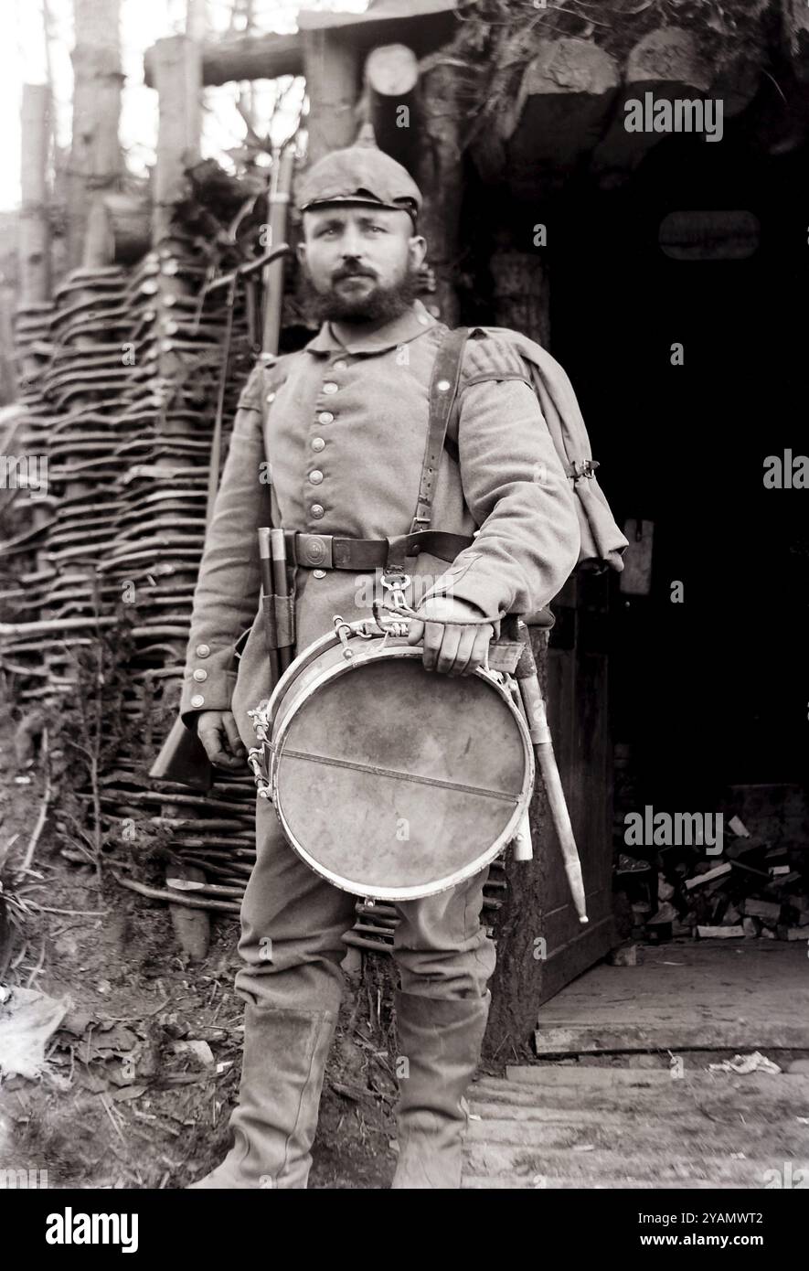 Tambour devant le bunker. Première Guerre mondiale, 1914, 18, France, Europe Banque D'Images