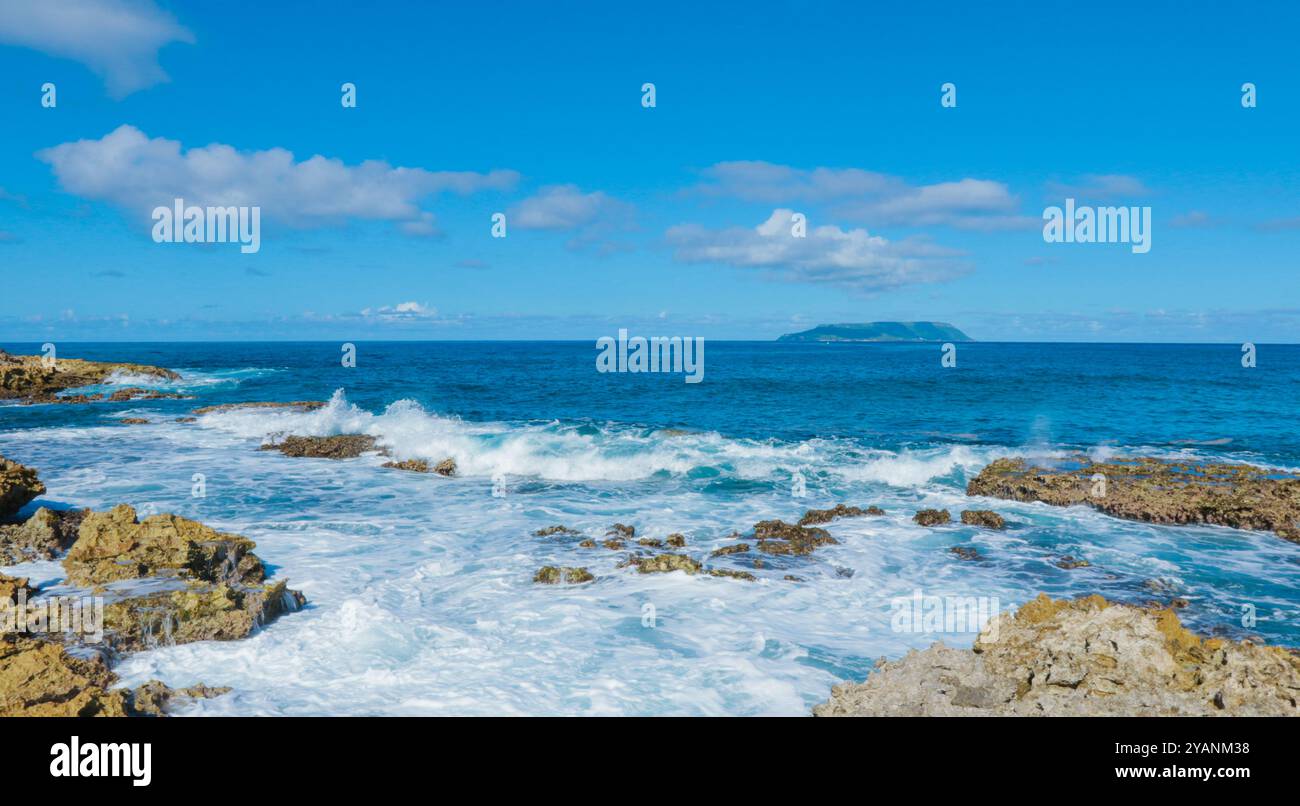 Côte rocheuse de la plage de la pointe des Châteaux, île de Guadeloupe Banque D'Images