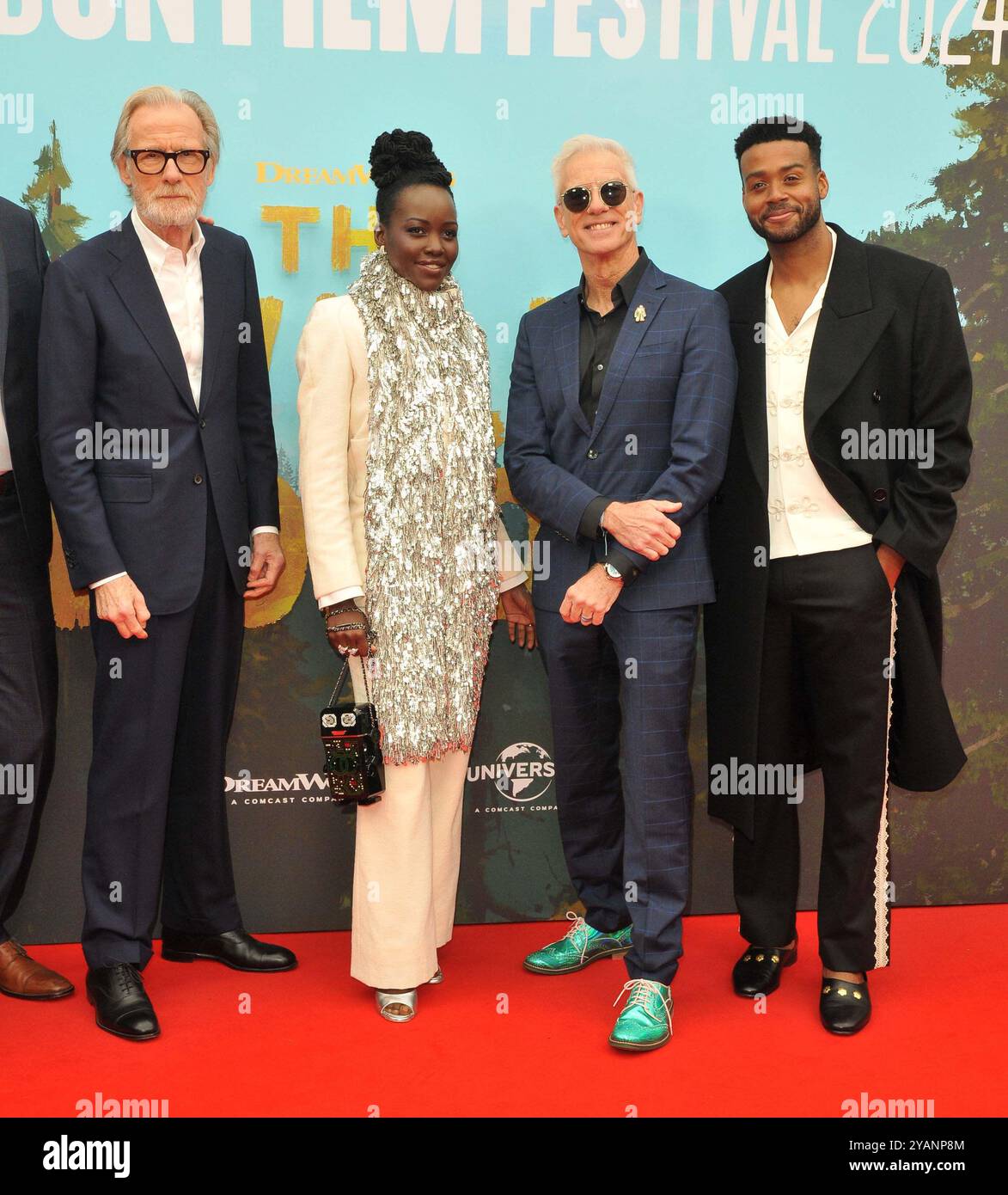 Londres, Royaume-Uni. 13 octobre 2024. Bill Nighy, Lupita Nyong'o, Chris Sanders et Kris Bowers lors de la présentation spéciale du 68e Festival du film de Londres du « Wild robot », Royal Festival Hall, Belvedere Road, le dimanche 13 octobre 2024 à Londres, Angleterre, Royaume-Uni. CAP/CAN © CAN/Capital Pictures crédit : Capital Pictures/Alamy Live News Banque D'Images