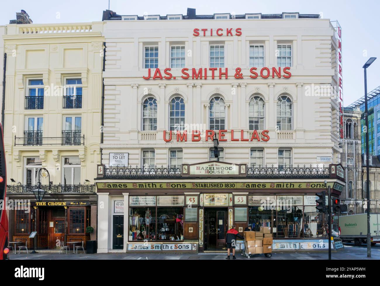 Le James Smith and sons Umbrella Shop à New Oxford Street, Londres Banque D'Images