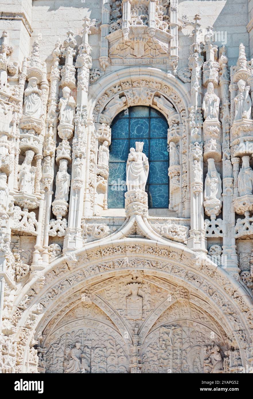 Sculptures en pierre sur l'extérieur du Mosteiro dos Jeronimos (monastère de Jeronimos, Praca do Imperio, Belem, Lisbonne Lisboa, Portugal Banque D'Images