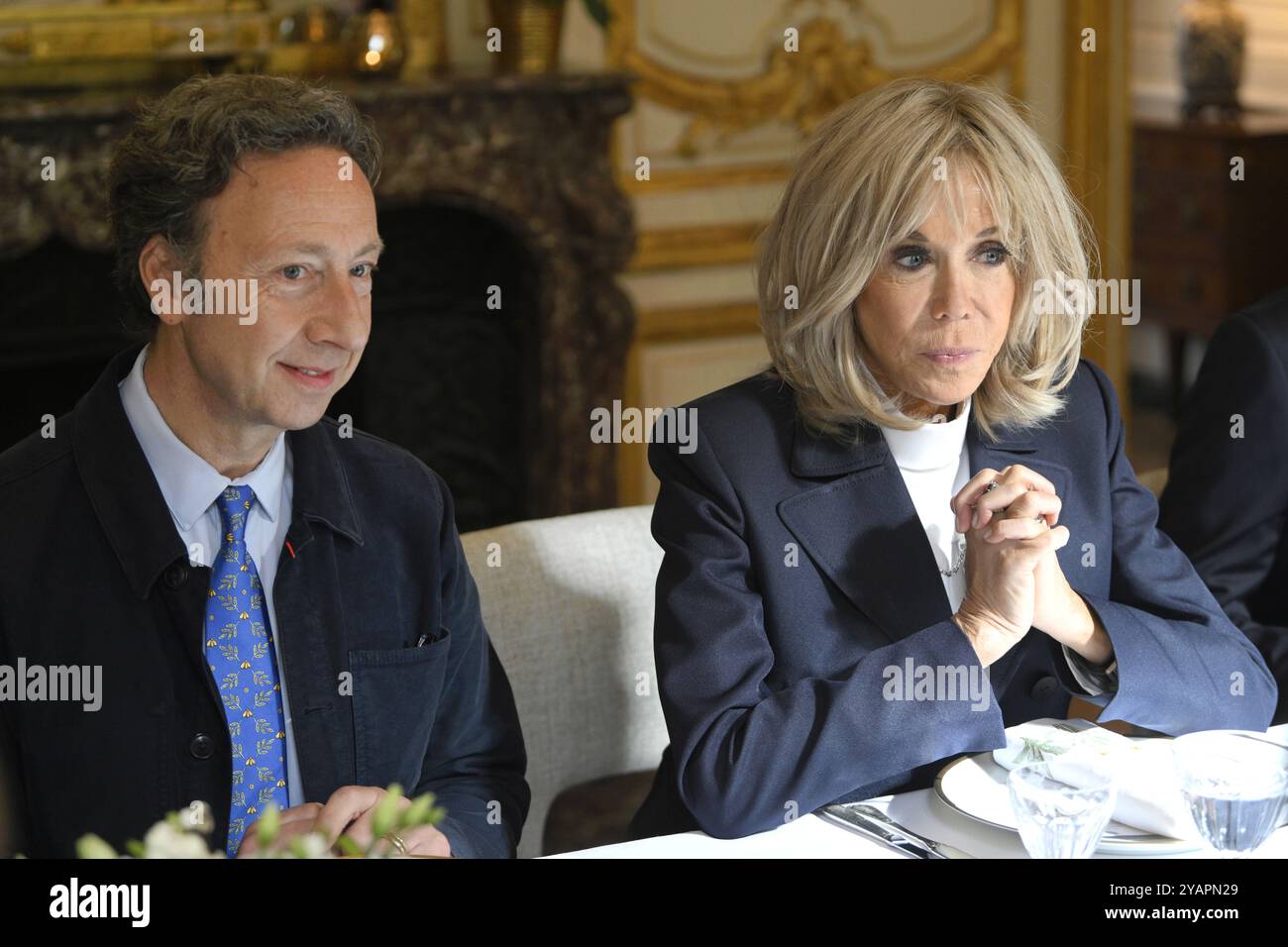 Paris, France. 15 octobre 2024. Stéphane Berne et la première Dame de France Brigitte Macron photographiés lors d’une rencontre à l’Hôtel de ville de Paris, le deuxième jour de la visite officielle du couple royal belge en France, mardi 15 octobre 2024. Le couple royal belge est en visite de trois jours en France. BELGA PHOTO POOL DIDIER LEBRUN crédit : Belga News Agency/Alamy Live News Banque D'Images