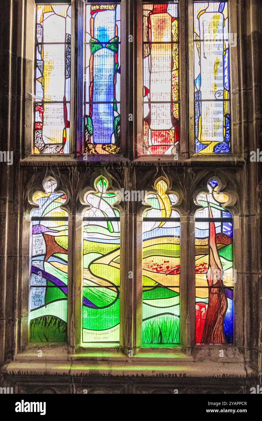 Vitrine commémorative de Fiona Brown à Herbert Sumsion, organiste et chef de chœur, dans la chapelle nord de la chapelle de la Dame de la cathédrale de Gloucester Banque D'Images