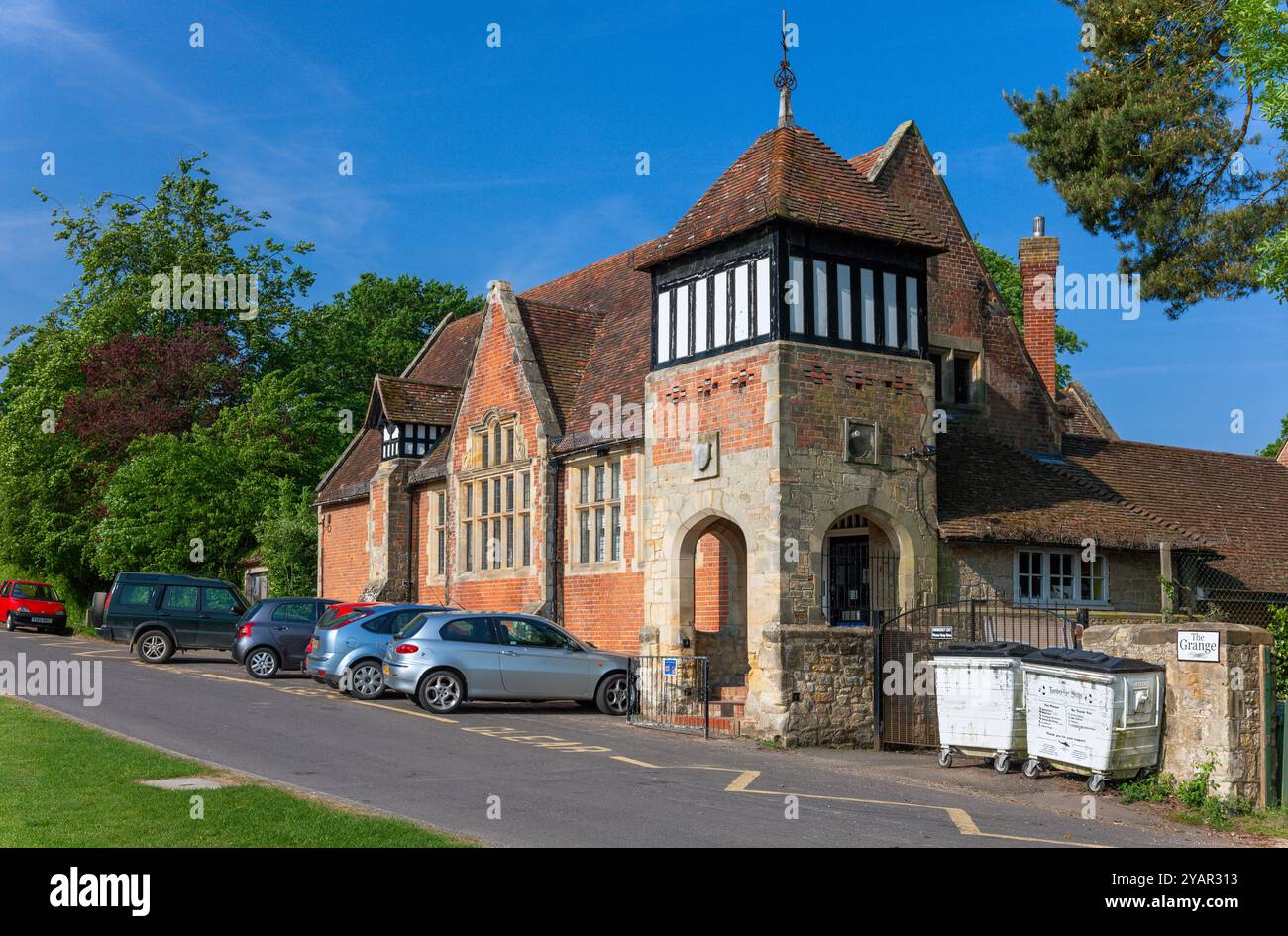 Angleterre, Kent, Benenden, l'ancien bâtiment de l'école du village Banque D'Images