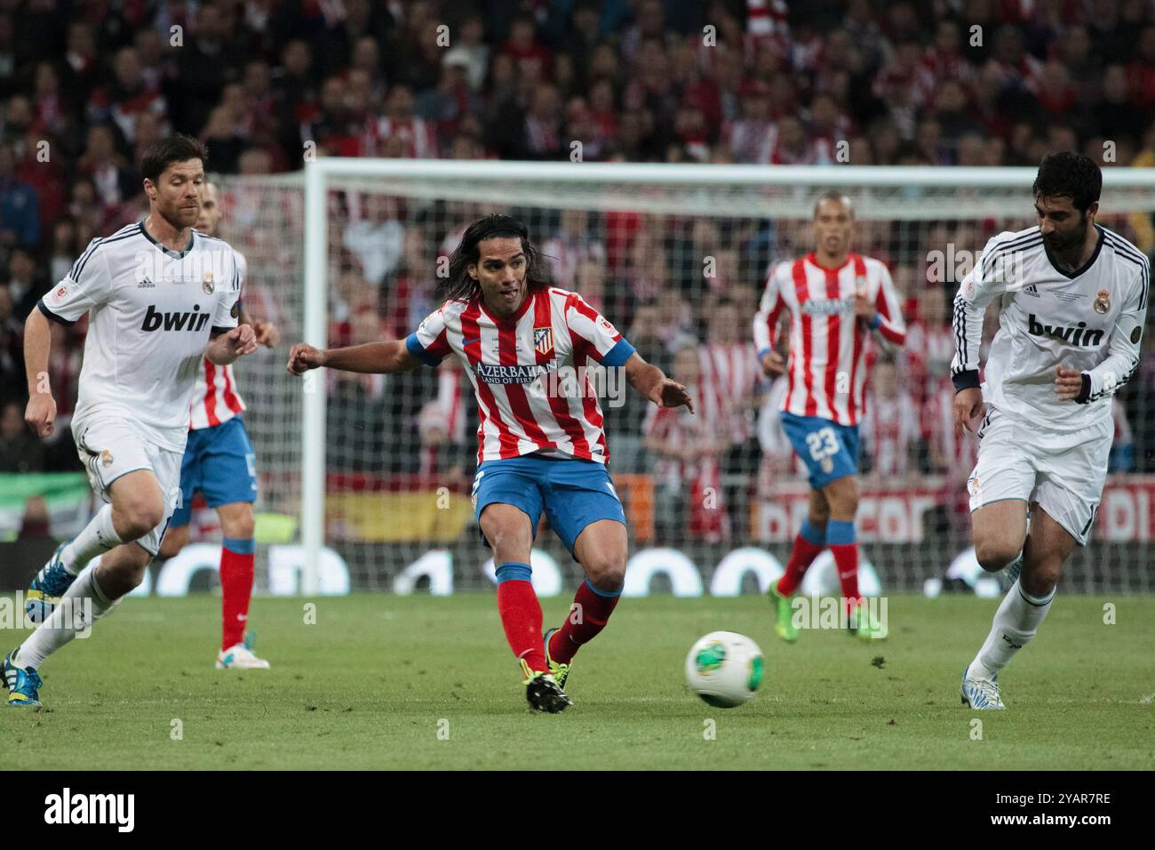 Madrid, Espagne 17 MAI : Radamel Falcao de l'Atletico de Madrid en action lors de la finale de la Coupe du Roi d'Espagne 2012/13 , match joué au Santiago Berna Banque D'Images