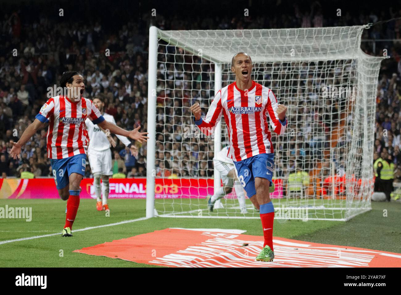 Madrid, Espagne 17 MAI : Joao Miranda de l'Atletico de Madrid célèbre un but lors de la finale de la Coupe du Roi d'Espagne 2012/13 , match joué à Santiago Banque D'Images