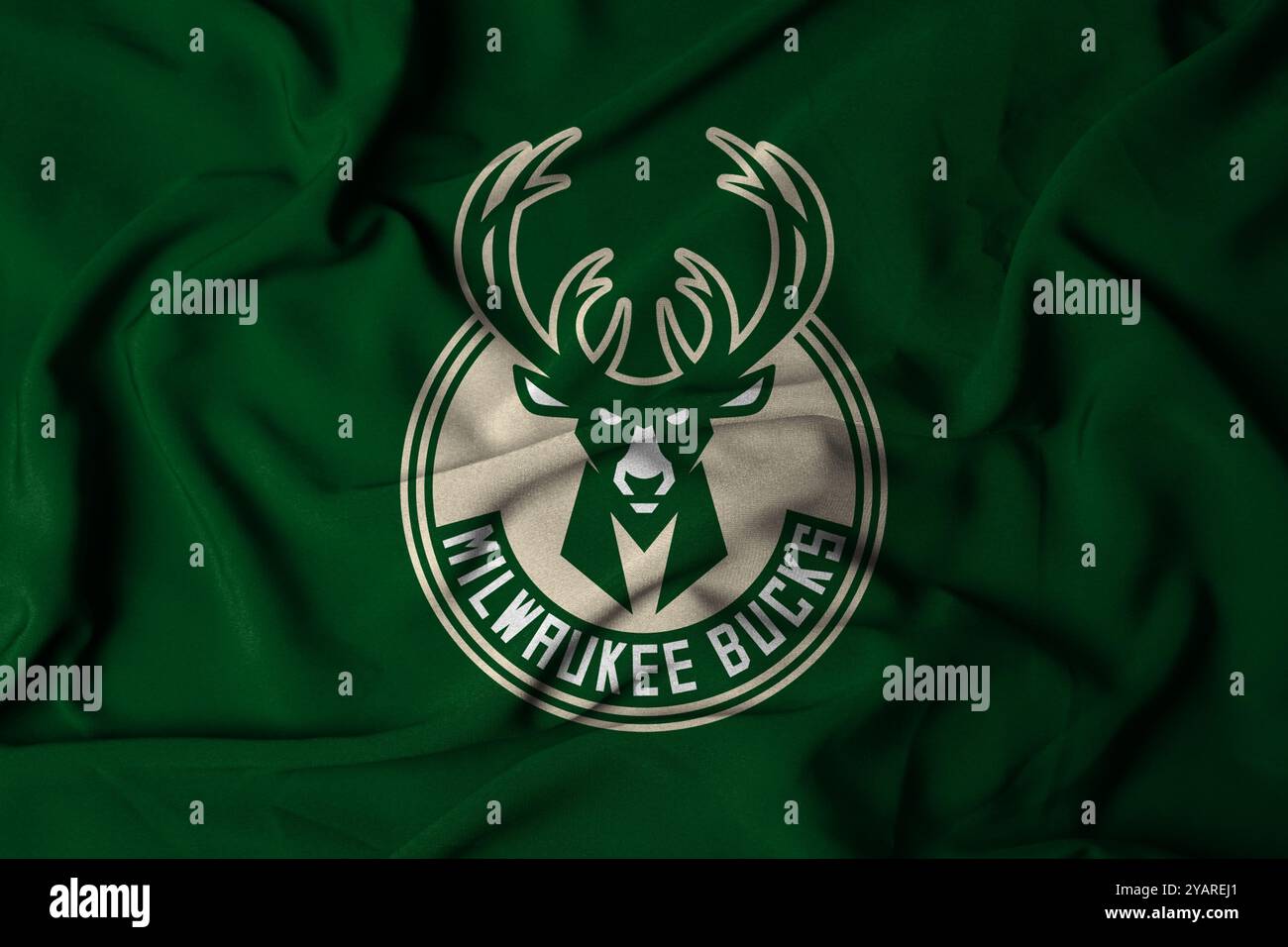 Pringsewu, Lampung ; 16 octobre 2024 ; Selective Focus Waving tissu texture flag Basketball Club Milwaukee Bucks, NBA. illustration 3d. Banque D'Images