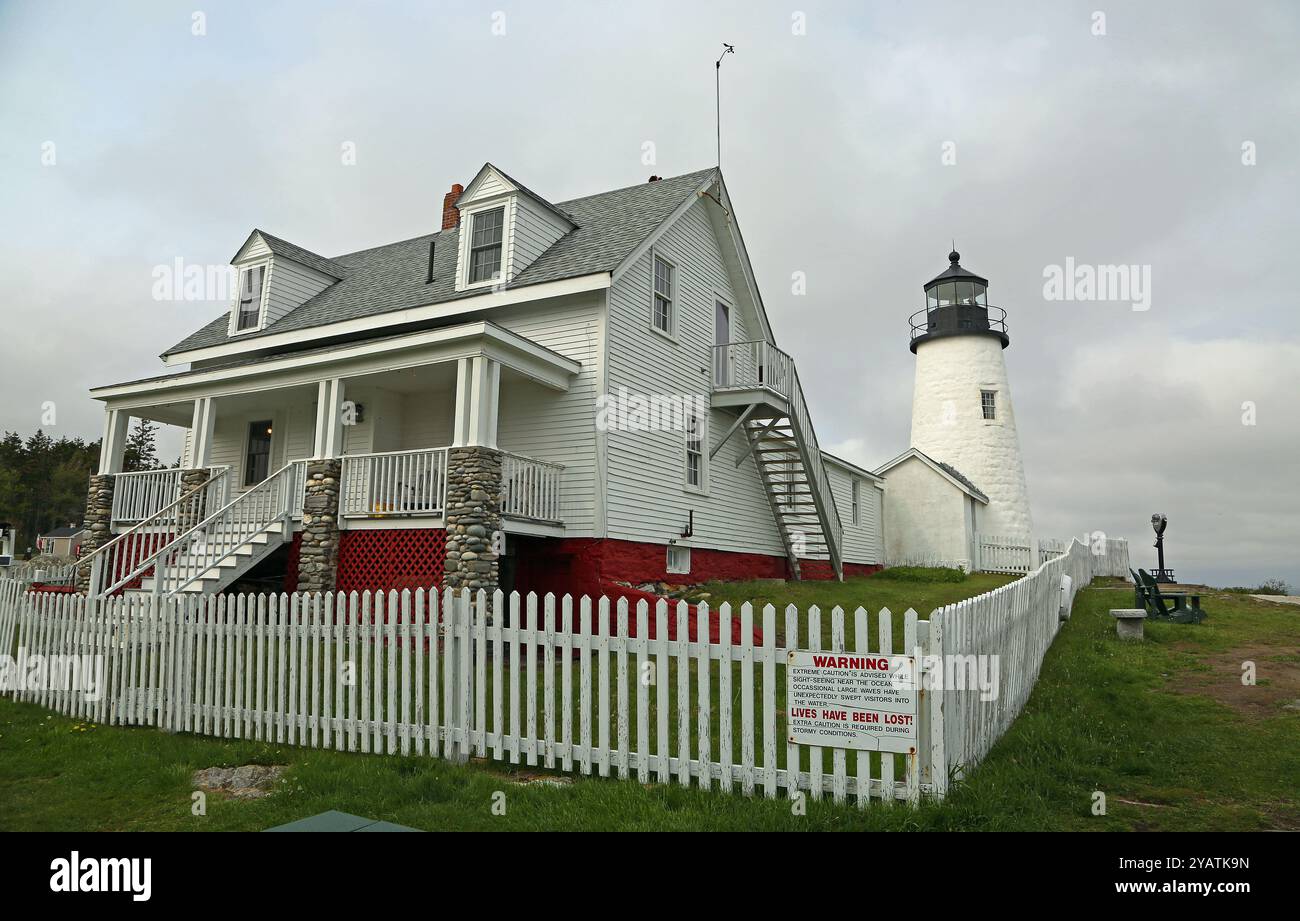 La maison du gardien et le phare de Pemaquid, dans le Maine Banque D'Images