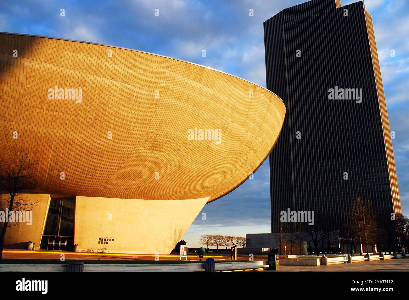 The Egg, un centre des arts de la scène, est la pièce maîtresse de l'Empire Plaza à Albany, New York Banque D'Images