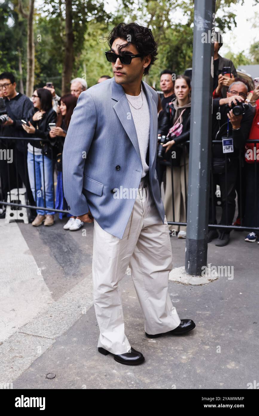 Josh Heuston assiste au Boss Fashion Show pendant le Milan Womenswear printemps/été 2025 à Milan, Italie, le 18 septembre 2024 (photo par Alessandro Bremec/NurPhoto). Banque D'Images