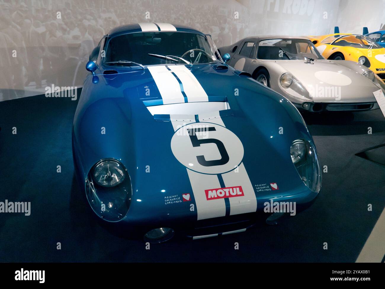 Shelby Daytona Cobra Coupe de Caroll Shelby qui a terminé 4e des 24 heures 1964 du Mans, pilotée par Dan Gurney et Bob Bondurant. Banque D'Images