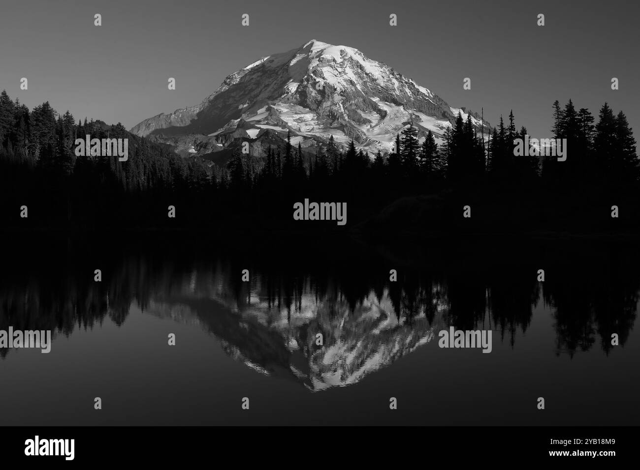 Mont Rainier et lac Eunice Banque D'Images