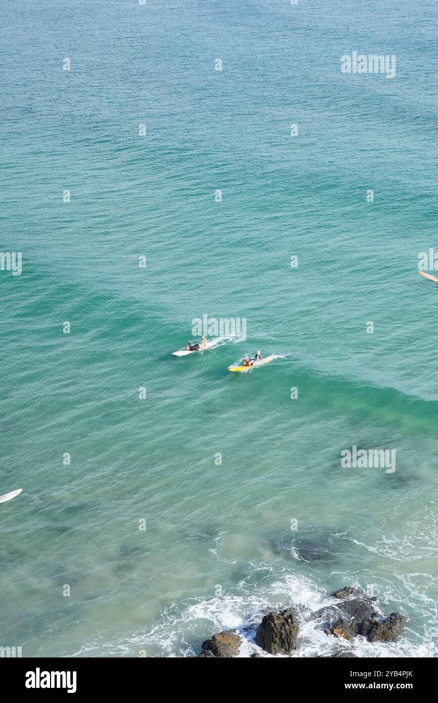 Surf à Byron Bay, Wategos Beach Banque D'Images