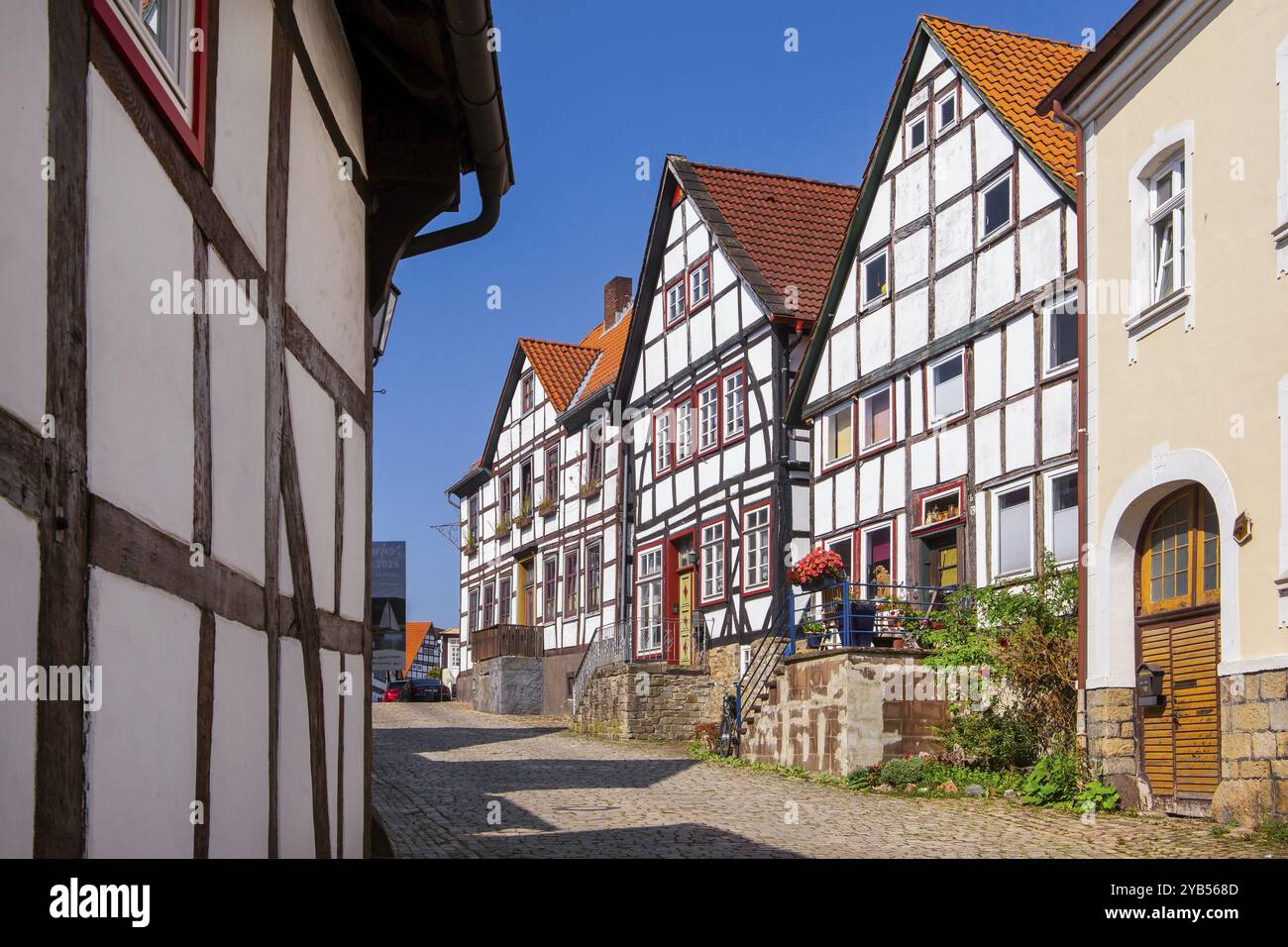 Maisons à colombages dans le centre de la vieille ville, Schwalenberg, ville des artistes et peintres, Weserbergland, Rhénanie du Nord-Westphalie, Allemagne, Europe Banque D'Images