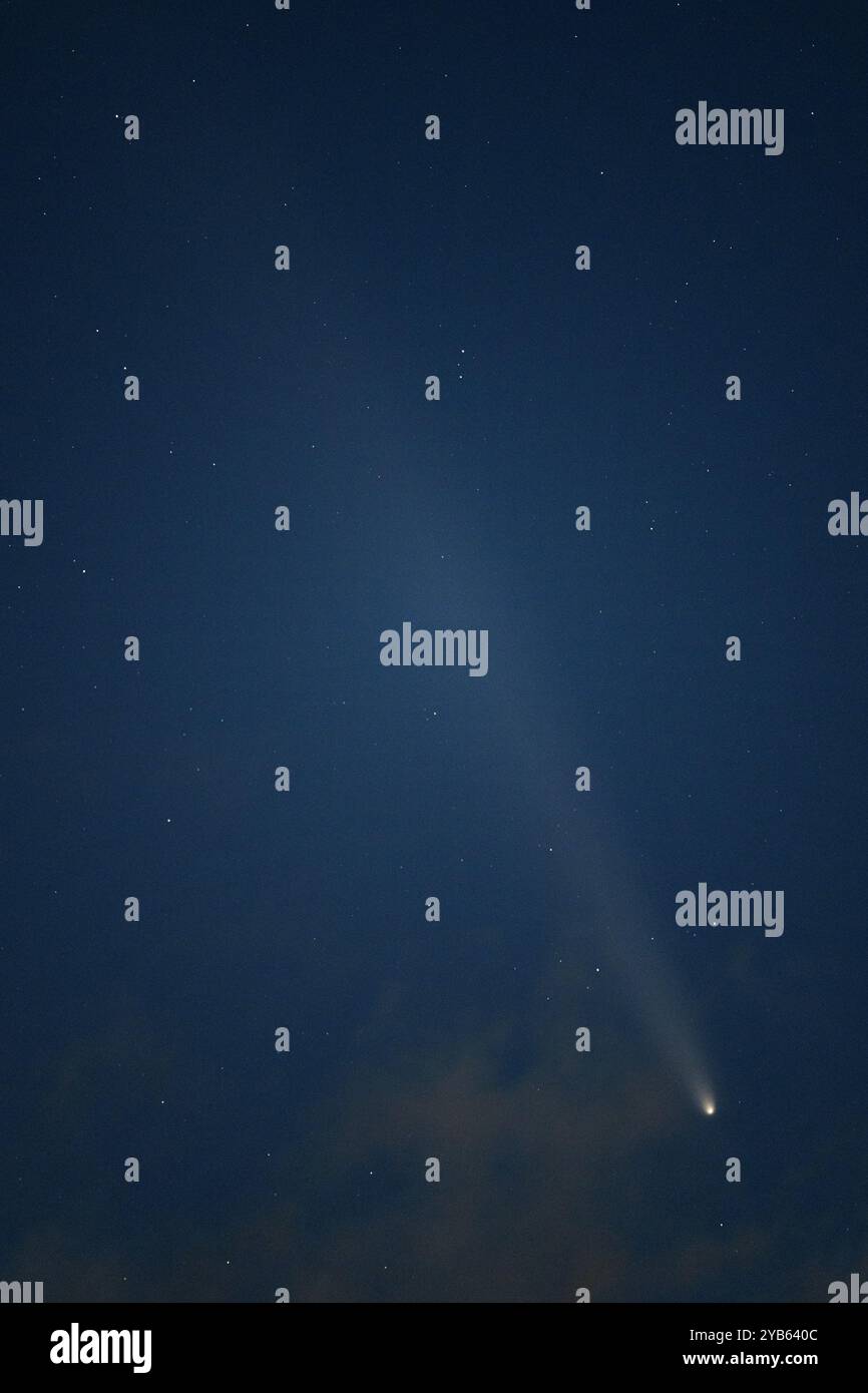 castellbell i el Vilar, Espagne, 16 octobre 2024. Cometa C/2023 A3 - Tsuchinshan-ATLAS. Crédit : Joan G/Alamy Live News Banque D'Images