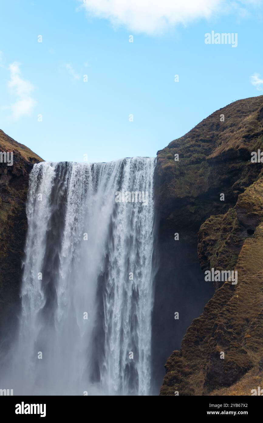 Cascade de Skógafoss dans le sud de l'Islande Banque D'Images
