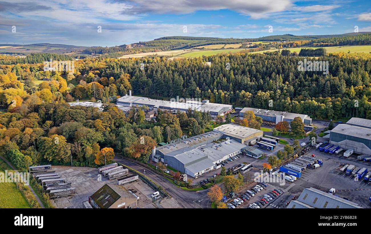 Aberlour Moray Scotland Walkers Shortbread Factory les bâtiments en automne Banque D'Images