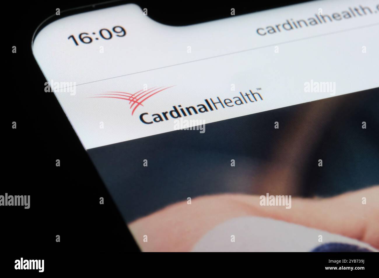 Gros plan sur le logo de la marque Cardinal Health sur le site Web à l'écran Banque D'Images