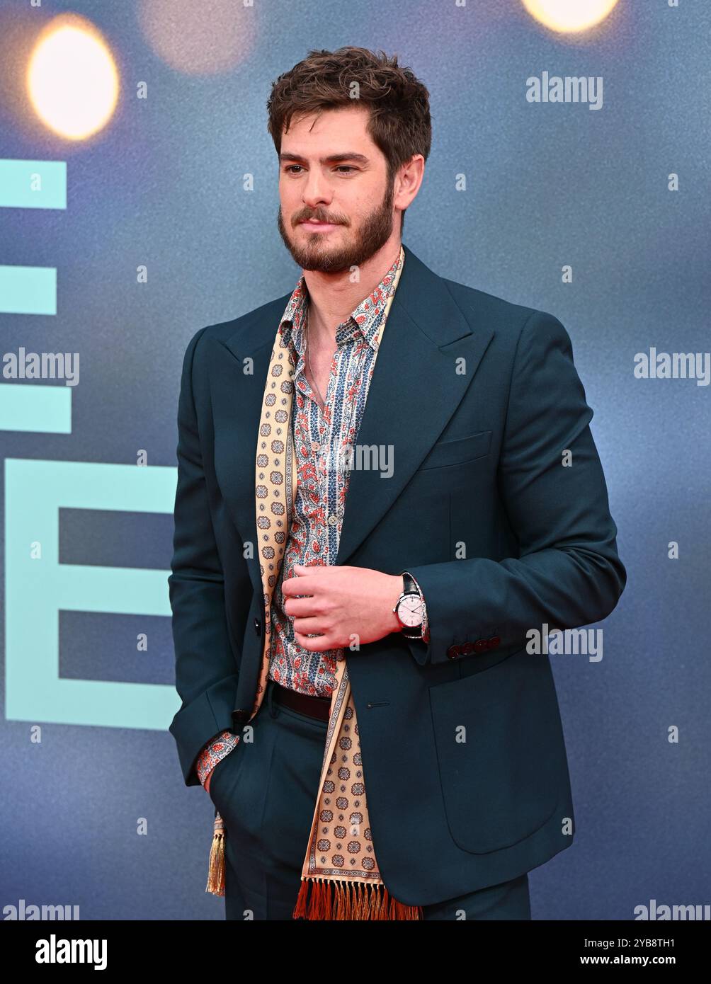 LONDRES, ROYAUME-UNI. 17 octobre 2024. Andrew Garfield participe au Gala des titres « We Live in Time » - 68e BFI London film Festival à Londres, Royaume-Uni. (Photo de 李世惠/Voir Li/Picture Capital) crédit : Voir Li/Picture Capital/Alamy Live News Banque D'Images