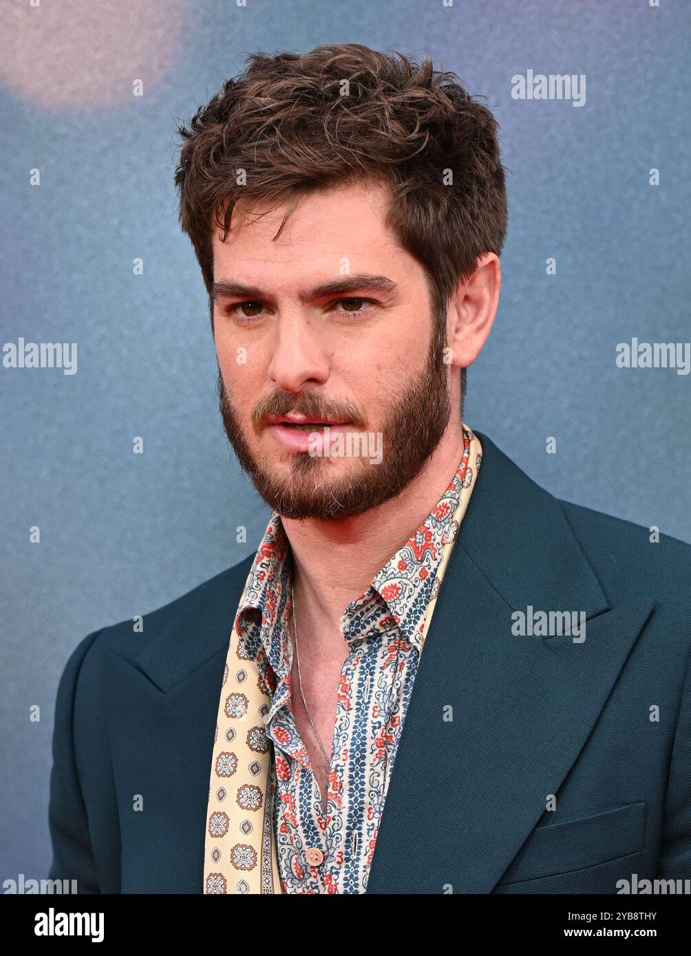 LONDRES, ROYAUME-UNI. 17 octobre 2024. Andrew Garfield participe au Gala des titres « We Live in Time » - 68e BFI London film Festival à Londres, Royaume-Uni. (Photo de 李世惠/Voir Li/Picture Capital) crédit : Voir Li/Picture Capital/Alamy Live News Banque D'Images