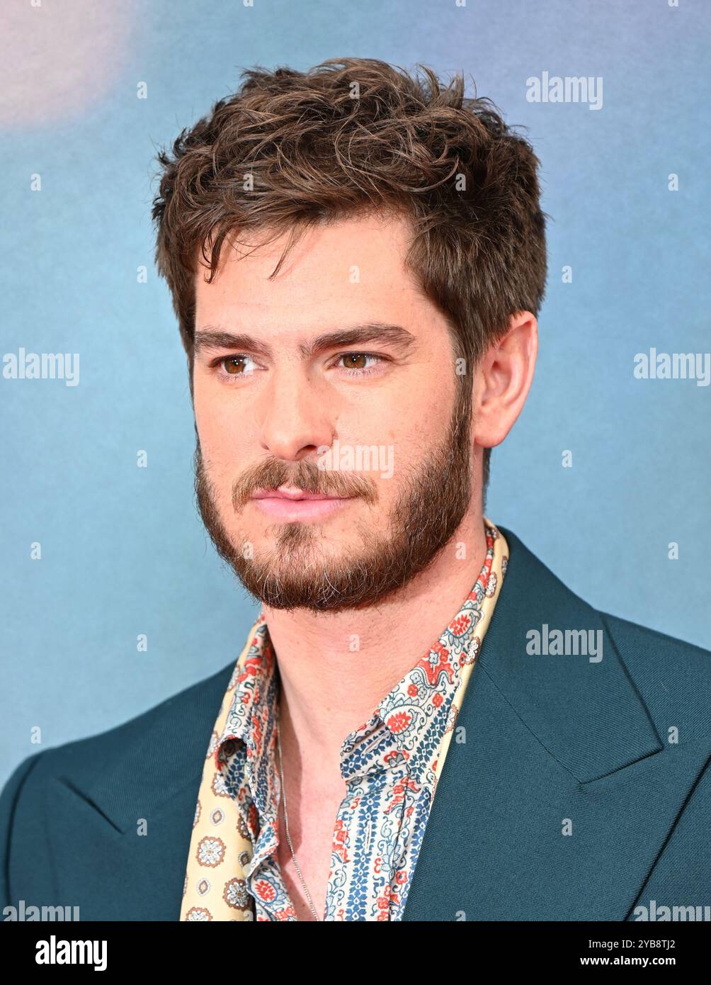 LONDRES, ROYAUME-UNI. 17 octobre 2024. Andrew Garfield participe au Gala des titres « We Live in Time » - 68e BFI London film Festival à Londres, Royaume-Uni. (Photo de 李世惠/Voir Li/Picture Capital) crédit : Voir Li/Picture Capital/Alamy Live News Banque D'Images