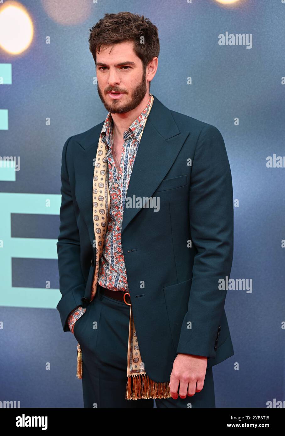 LONDRES, ROYAUME-UNI. 17 octobre 2024. Andrew Garfield participe au Gala des titres « We Live in Time » - 68e BFI London film Festival à Londres, Royaume-Uni. (Photo de 李世惠/Voir Li/Picture Capital) crédit : Voir Li/Picture Capital/Alamy Live News Banque D'Images