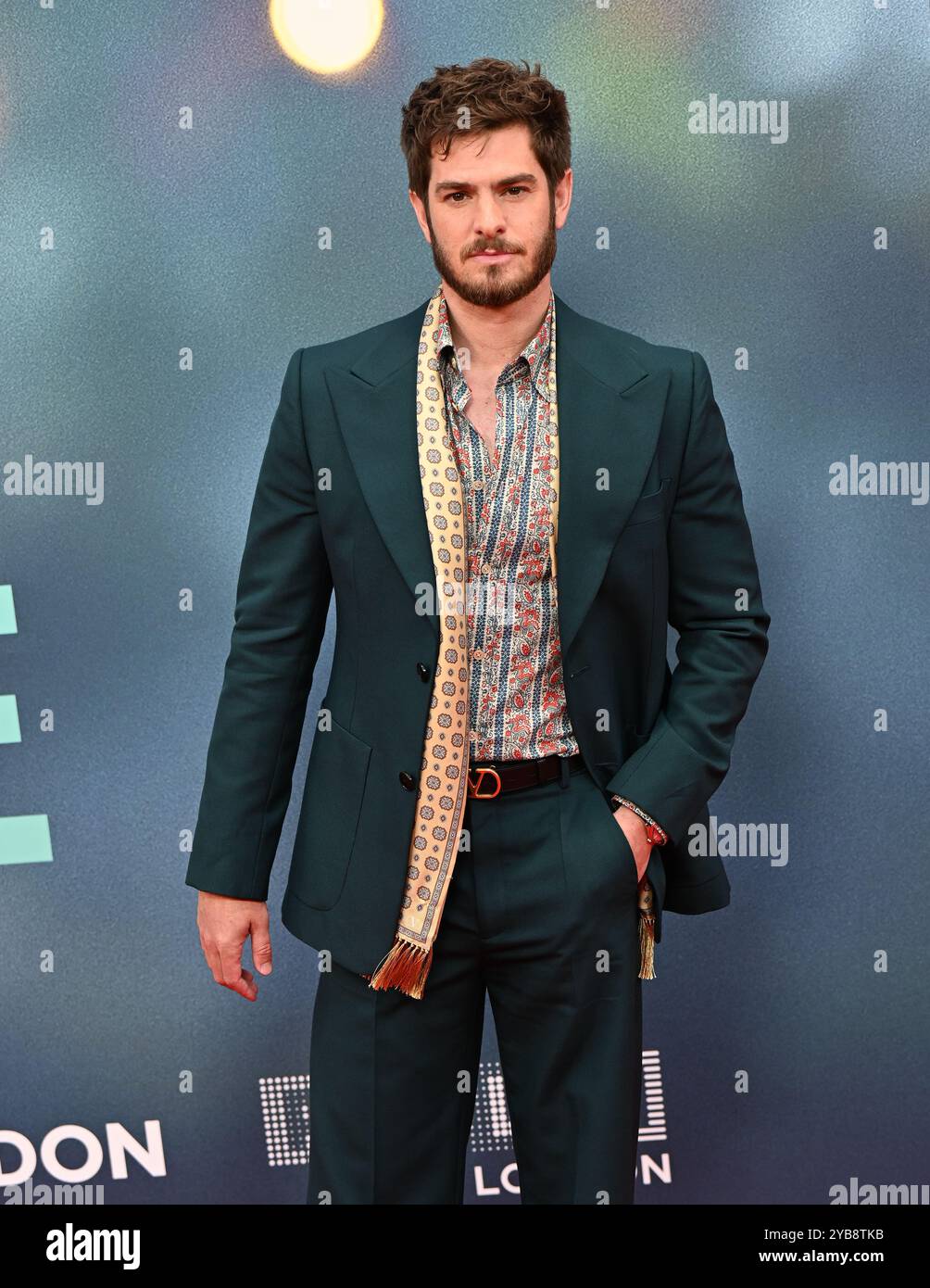 LONDRES, ROYAUME-UNI. 17 octobre 2024. Andrew Garfield participe au Gala des titres « We Live in Time » - 68e BFI London film Festival à Londres, Royaume-Uni. (Photo de 李世惠/Voir Li/Picture Capital) crédit : Voir Li/Picture Capital/Alamy Live News Banque D'Images