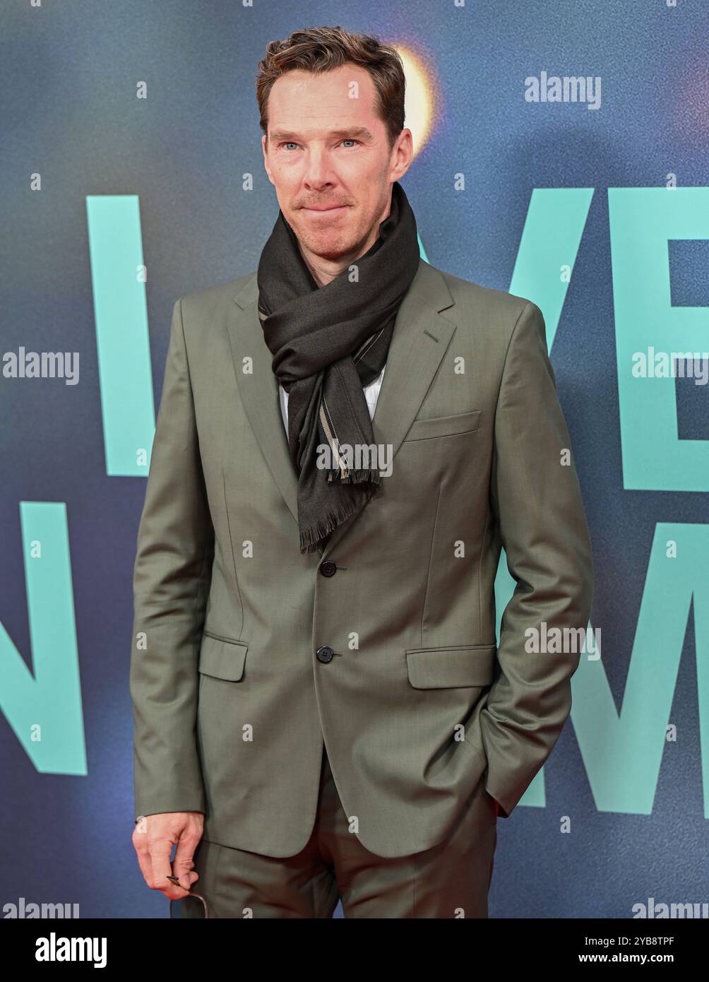 LONDRES, ROYAUME-UNI. 17 octobre 2024. Benedict Cumberbatch participe au Gala des titres « We Live in Time » - 68e BFI London film Festival à Londres, Royaume-Uni. (Photo de 李世惠/Voir Li/Picture Capital) crédit : Voir Li/Picture Capital/Alamy Live News Banque D'Images