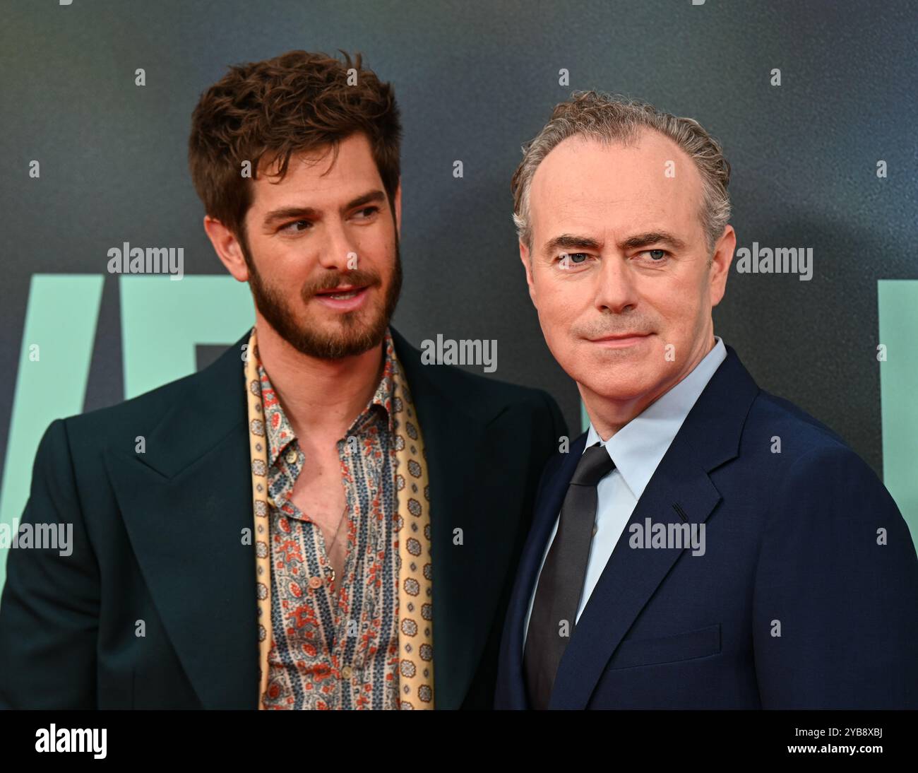 LONDRES, ROYAUME-UNI. 17 octobre 2024. John Crowley, Andrew Garfield assiste au Gala de titre « We Live in Time » - 68e BFI London film Festival à Londres, Royaume-Uni. (Photo de 李世惠/Voir Li/Picture Capital) crédit : Voir Li/Picture Capital/Alamy Live News Banque D'Images