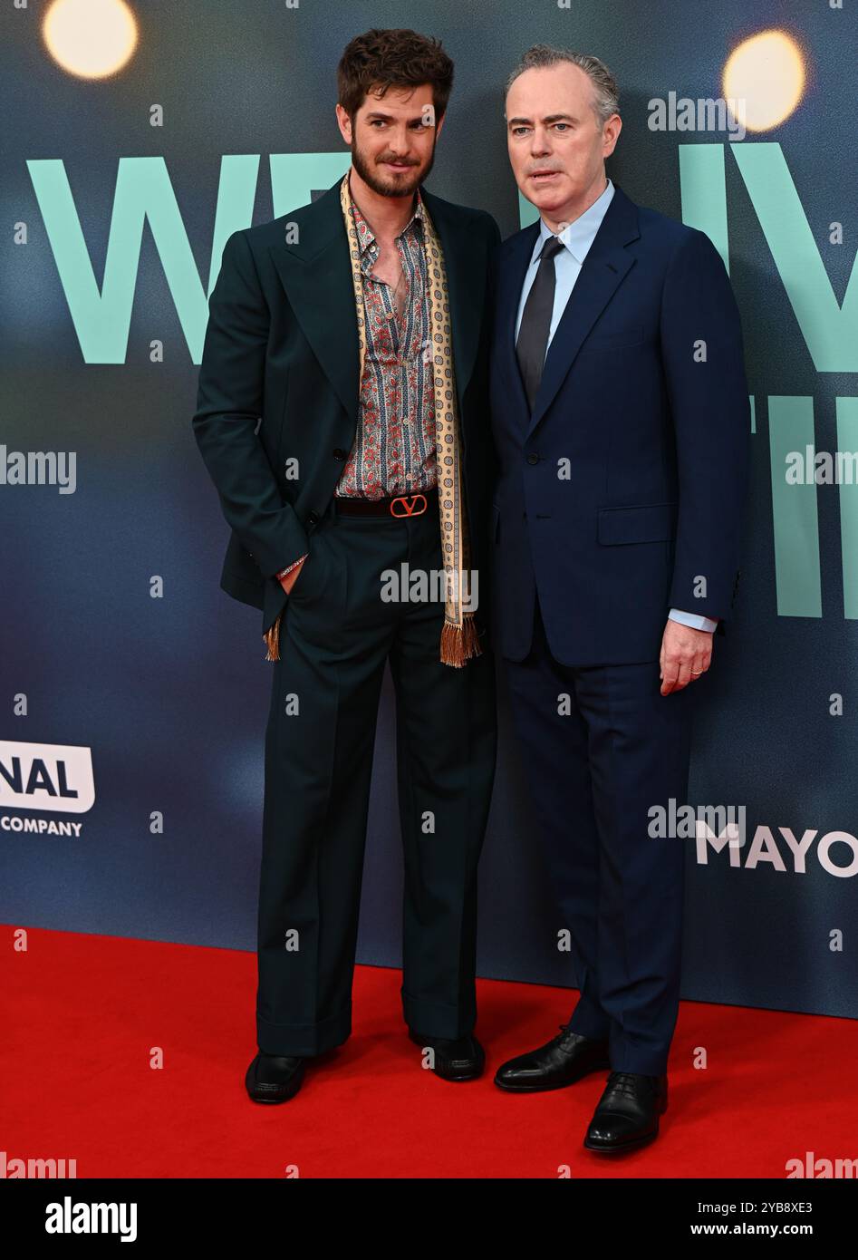 LONDRES, ROYAUME-UNI. 17 octobre 2024. John Crowley, Andrew Garfield assiste au Gala de titre « We Live in Time » - 68e BFI London film Festival à Londres, Royaume-Uni. (Photo de 李世惠/Voir Li/Picture Capital) crédit : Voir Li/Picture Capital/Alamy Live News Banque D'Images