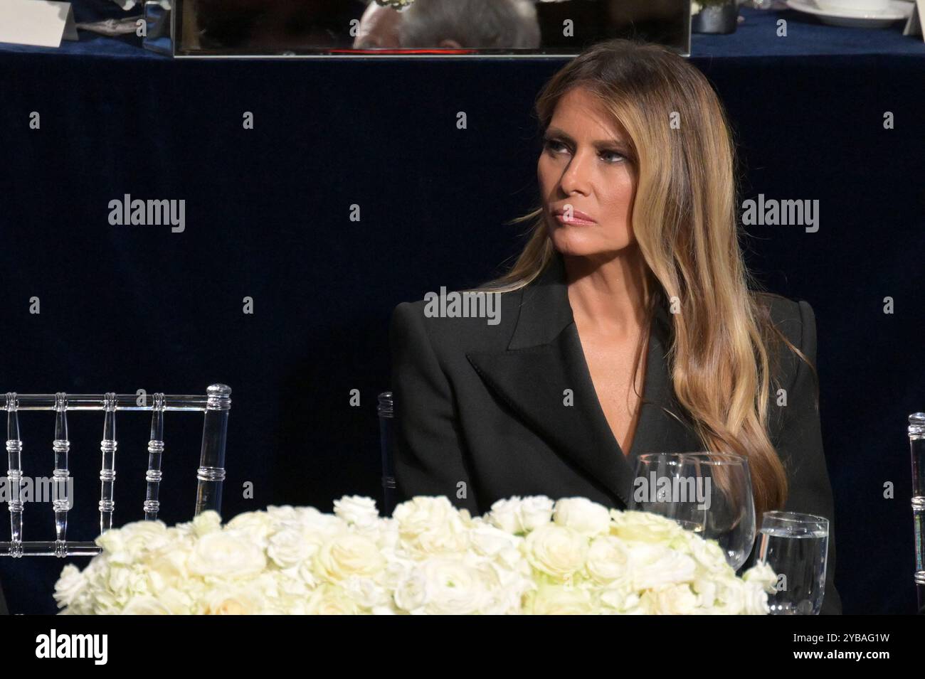 New York, États-Unis. 17 octobre 2024. L’ancienne première dame Melania Trump assiste au 79e dîner annuel de la Fondation commémorative Alfred E. Smith au Hilton Midtown de New York, New York, NY, le 17 octobre 2024. (Photo par Anthony Behar/Sipa USA) crédit : Sipa USA/Alamy Live News Banque D'Images