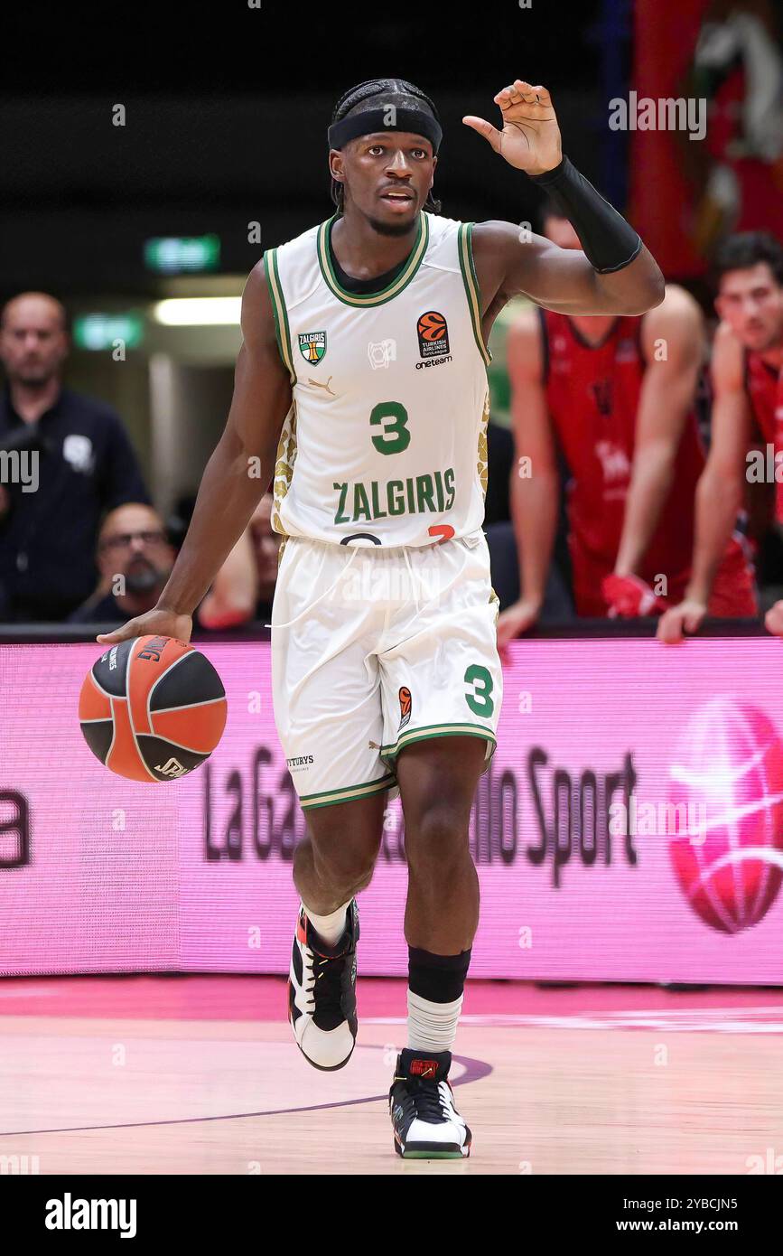 Milan, Italie. 17 octobre 2024. Italie, Milan, 2024 10 17 : Sylvain Francisco (Zalgiris) donne des conseils aux coéquipiers du 2ème quart-temps lors du match de basket EA7 Emporio Armani Milan vs Zalgiris Kaunas, EuroLeague 2024-2025 Round 4 Italie, Milan, 2024 10 17 : EA7 Emporio Armani Milan vs, Zalgiris Kaunas EuroLeague 2024/2025 Round 4 at Unipol Forum. (Photo de Fabrizio Andrea Bertani/Pacific Press) crédit : Pacific Press Media production Corp./Alamy Live News Banque D'Images