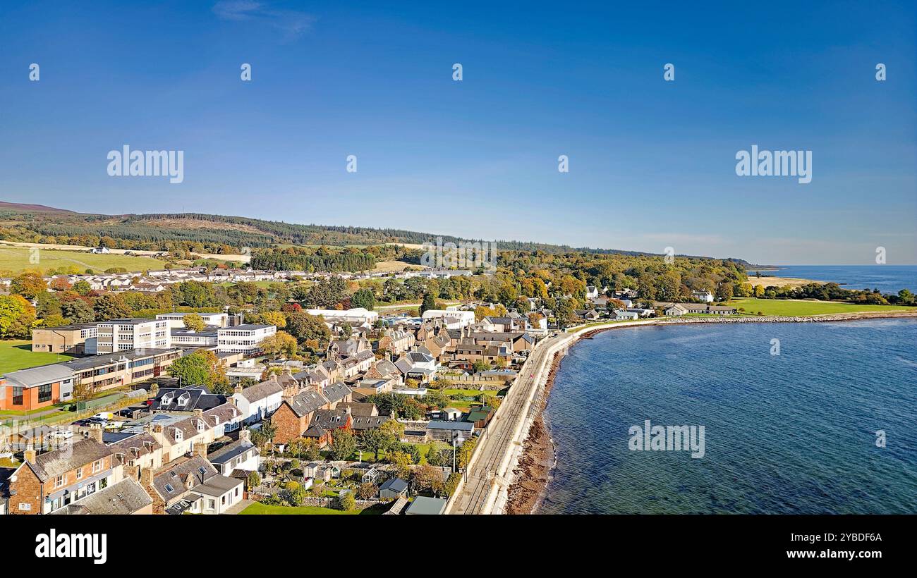 Golspie Sutherland Écosse vue à marée haute au nord de la ville et de l'esplanade en automne Banque D'Images