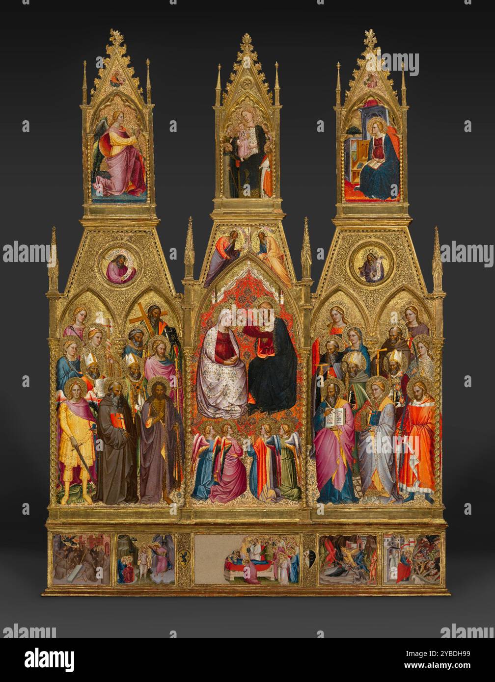 Polyptyque avec couronnement de la Vierge et des Saints, environ 1390s. Dans le panneau central de ce polyptyque opulent, le Christ couronne sa mère, la Vierge Marie, comme le regardent les anges et les saints réunis. Le retable se trouvait dans une chapelle dédiée à Saint Benoît dans l'église de Santa Trinit&#xe0;, Florence. Les différents panneaux du retable ne représentent pas les épisodes dans l'ordre chronologique. Dans les pinacles au-dessus de la scène centrale, qui ont été ajoutés à une date ultérieure, l'archange Gabriel annonce la conception du Christ à la Vierge. Ci-dessous, dans la prédella, la rangée de scènes dans le registre le plus bas, le Banque D'Images