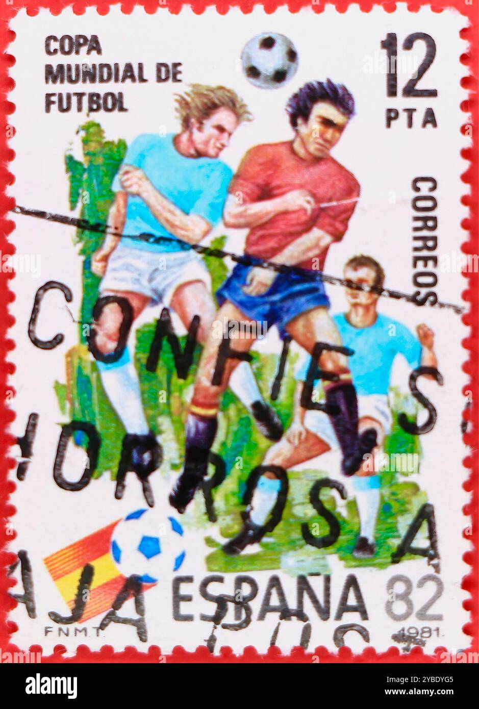 Photo d'un timbre postal à 12 pesetas espagnoles avec une illustration en-tête Ball de la série Coupe du monde de la FIFA 1982 émise en 1981 Banque D'Images