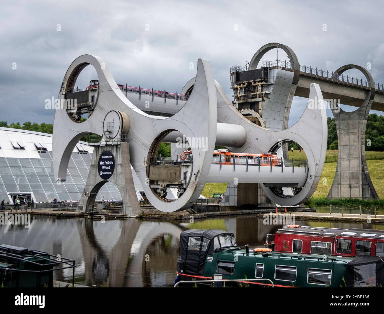 Roue de Falkirk : Riesenrad für Schiffe. - Blick auf das westlich von Edinburgh Schottland gelegene Schiffshebewerk Falkirk Wheel, das nach dem Prinzip e Banque D'Images