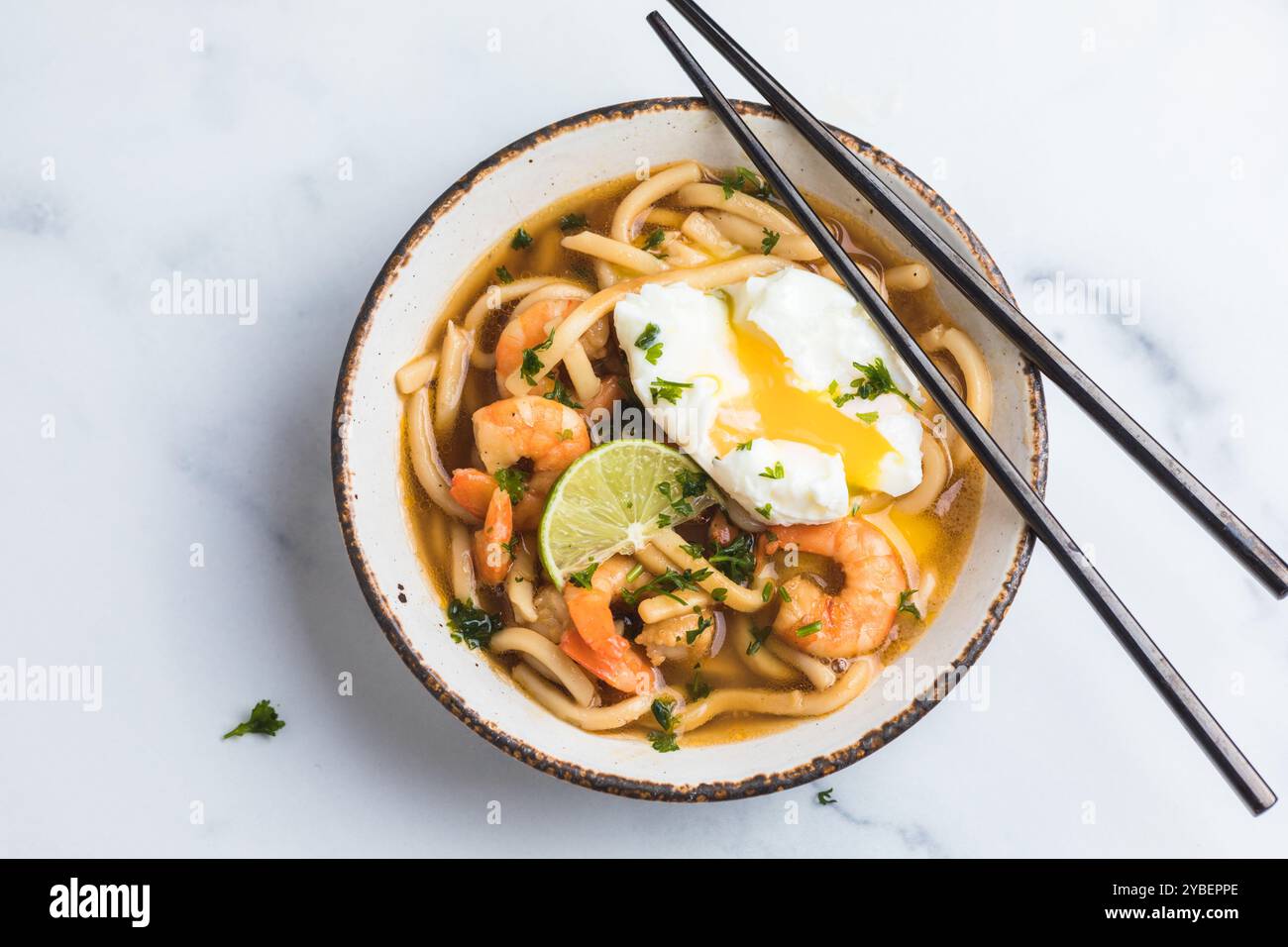 Dans un bol de Ramen Soupe Wagyu Banque D'Images